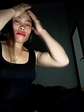 CoMay003 online show from 12-18-25, 01:06