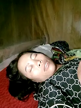 CoMay003 online show from 04-26-26, 06:05