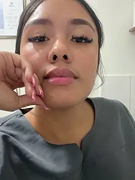 Mariaotalvaro online show from 09-29-25, 10:58