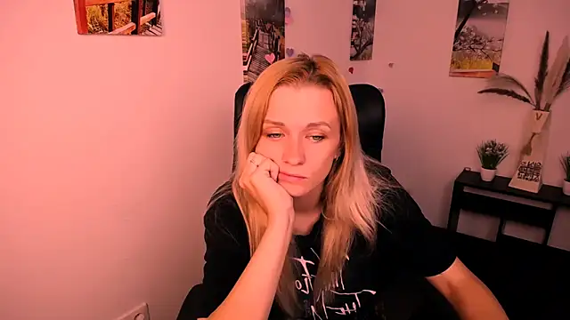 PeppyMia online show from 09-13-25, 06:13