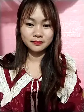 Snapshot of Sisi_dy01 chatting on 04-24-26, 07:33 Sisi dy01 online show from 04-24-26, 07:33