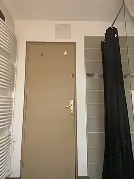 Snapshot of dasilva_elsa21 chatting on 03-08-26, 12:52 dasilva elsa21 online show from 03-08-26, 12:52