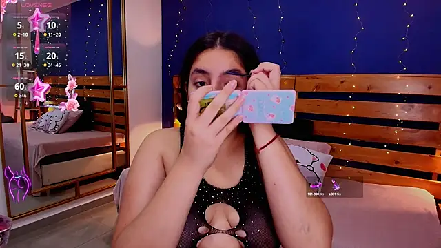 Snapshot of ambar_lover chatting on 09-26-25, 08:02 ambar lover online show from 09-26-25, 08:02