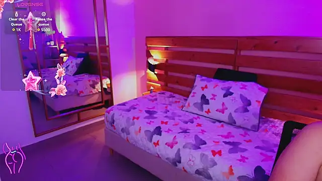 Snapshot of ambar_lover chatting on 11-07-25, 07:36 ambar lover online show from 11-07-25, 07:36