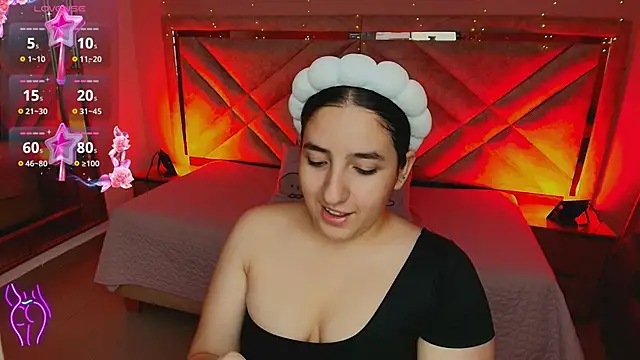 Snapshot of ambar_lover chatting on 11-30-25, 08:13 ambar lover online show from 11-30-25, 08:13