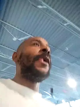 Snapshot of 77daddydick chatting on 11-08-25, 01:44 77daddydick online show from 11-08-25, 01:44