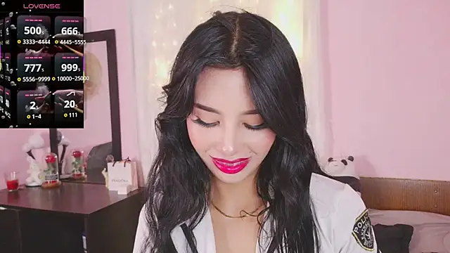 Miss Charlottet online show from 04-17-26, 10:35