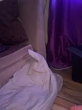 Snapshot of princesaliay chatting on 10-08-25, 01:20 princesaliay online show from 10-08-25, 01:20