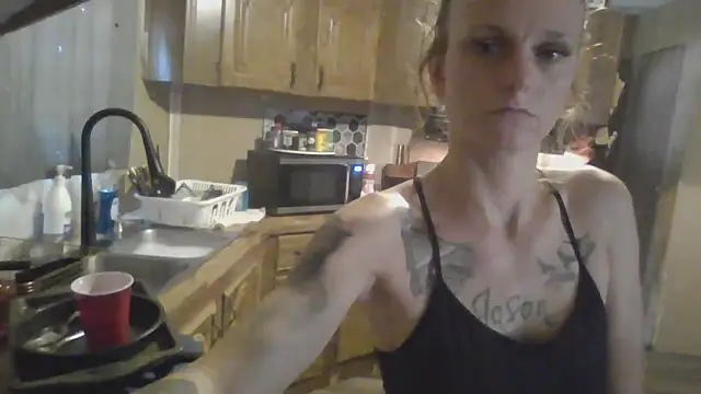 Snapshot of morethemerry chatting on 04-15-26, 07:10 morethemerry online show from 04-15-26, 07:10