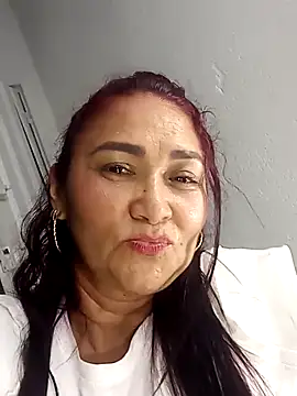 Snapshot of linda_luna29 chatting on 05-11-26, 01:11 linda luna29 online show from 05-11-26, 01:11