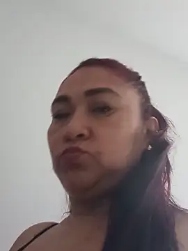 Snapshot of linda_luna29 chatting on 05-18-26, 08:47 linda luna29 online show from 05-18-26, 08:47