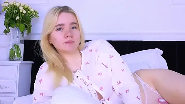 ANNABELLE LU online show from 10-10-25, 02:21