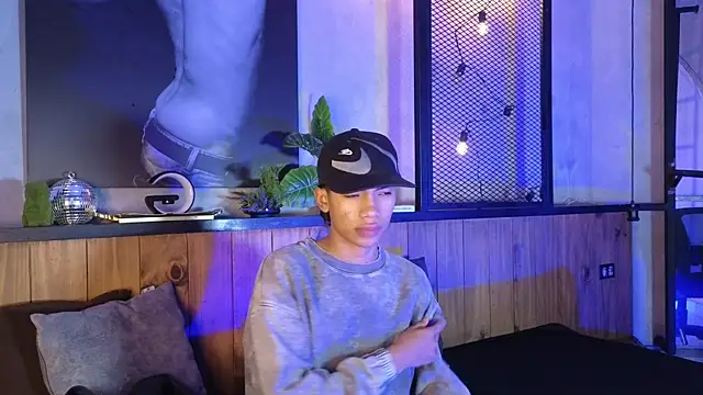 AlanCutee online show from 04-15-26, 11:39