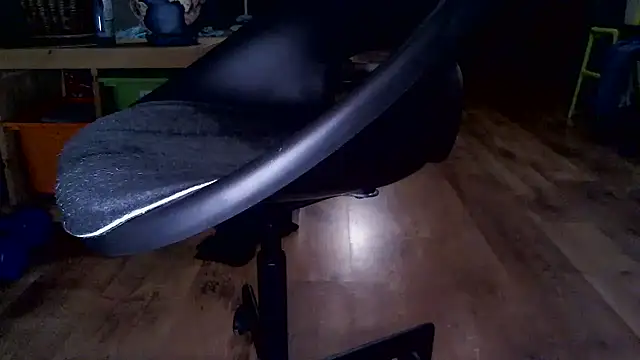 TobyDick13 online show from 12-21-25, 05:42