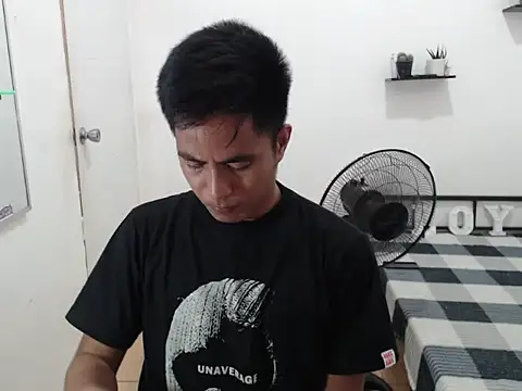 Lloyd wintours online show from 10-27-25, 07:18