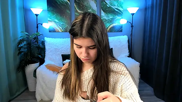 Snapshot of AnoraDark chatting on 09-29-25, 07:19 AnoraDark online show from 09-29-25, 07:19