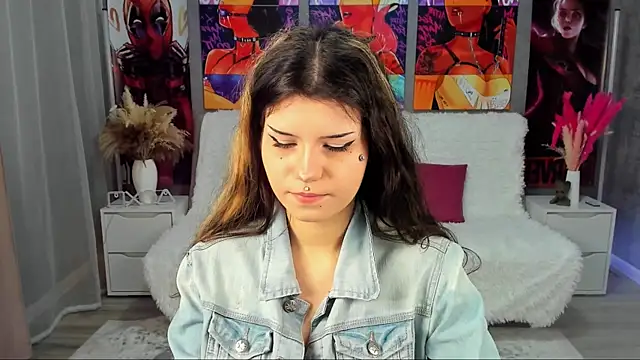 Snapshot of AnoraDark chatting on 11-21-25, 06:17 AnoraDark online show from 11-21-25, 06:17