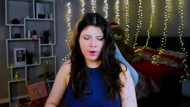 Snapshot of AnoraDark chatting on 12-14-25, 12:21 AnoraDark online show from 12-14-25, 12:21