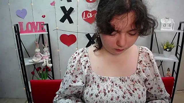 Snapshot of NeonilaLisova chatting on 10-06-25, 09:07 NeonilaLisova online show from 10-06-25, 09:07