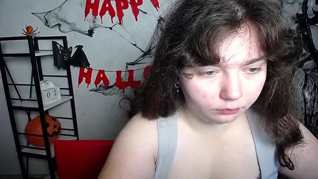 Snapshot of NeonilaLisova chatting on 11-08-25, 06:13 NeonilaLisova online show from 11-08-25, 06:13