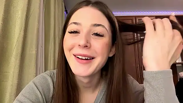 Adel strongwoman online show from 02-06-26, 07:17