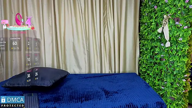 Clhoee  online show from 12-15-25, 03:11