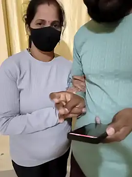 Snapshot of Gk_99999 chatting on 12-05-25, 12:58 Gk 99999 online show from 12-05-25, 12:58