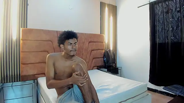 FYKMOR 1 online show from 12-02-25, 07:42