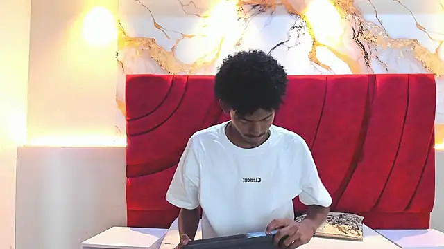 FYKMOR 1 online show from 02-18-26, 07:54