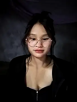 saronla 03 online show from 11-24-25, 03:23