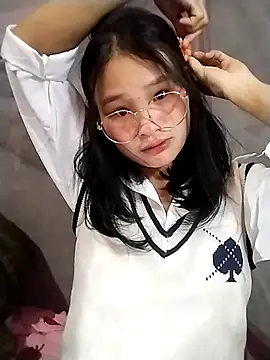 saronla 03 online show from 11-29-25, 02:47