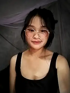 saronla 03 online show from 12-14-25, 08:09