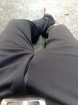 Snapshot of newboygoa chatting on 10-05-25, 10:24 newboygoa online show from 10-05-25, 10:24