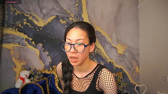 Yen Star online show from 03-13-26, 07:20