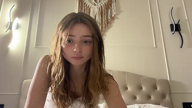 Snapshot of _floret_joy_ chatting on 11-17-25, 11:27 floret joy online show from 11-17-25, 11:27