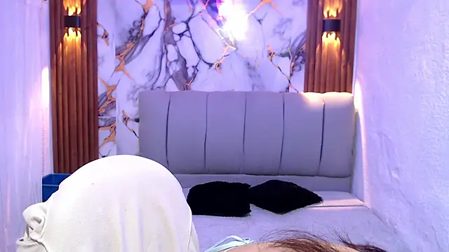 alaia blue online show from 09-08-25, 02:16