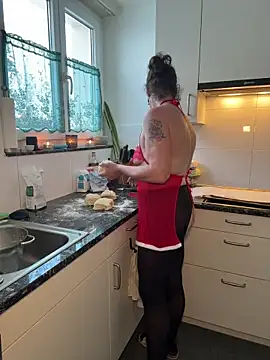 Nadja Noir online show from 11-27-25, 01:57