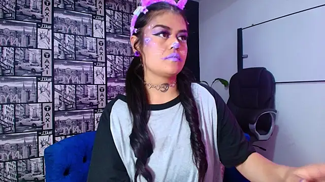 Snapshot of Mia_Morelli_ chatting on 10-23-25, 05:29 Mia Morelli  online show from 10-23-25, 05:29