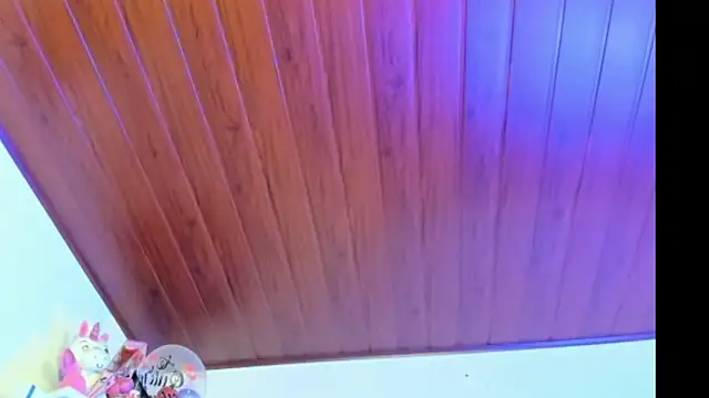 Snapshot of Candy_violetta_ chatting on 10-01-25, 05:19 Candy violetta online show from 10-01-25, 05:19