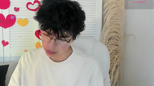 Snapshot of miilo_wolf chatting on 09-12-25, 12:49 miilo wolf online show from 09-12-25, 12:49