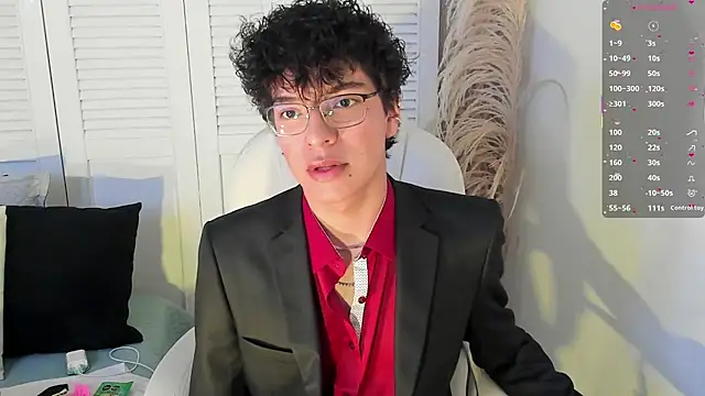 Snapshot of miilo_wolf chatting on 09-19-25, 02:40 miilo wolf online show from 09-19-25, 02:40