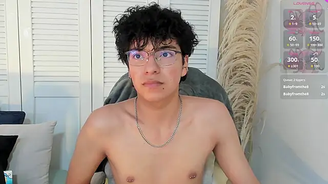 Snapshot of miilo_wolf chatting on 09-23-25, 12:52 miilo wolf online show from 09-23-25, 12:52