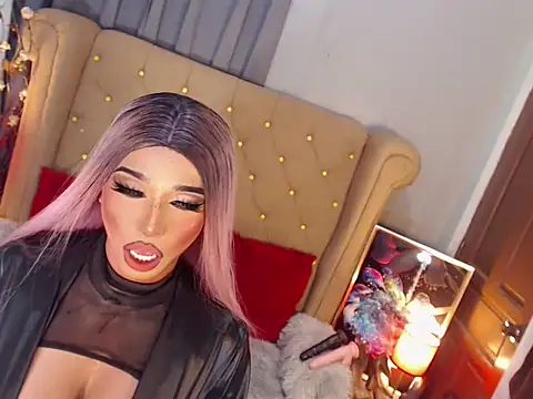 Snapshot of KYLINE_WIILLS chatting on 11-15-25, 09:06 KYLINE WIILLS online show from 11-15-25, 09:06