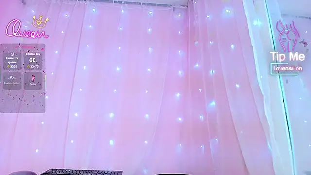 SunnyGilmoree online show from 05-13-26, 07:55