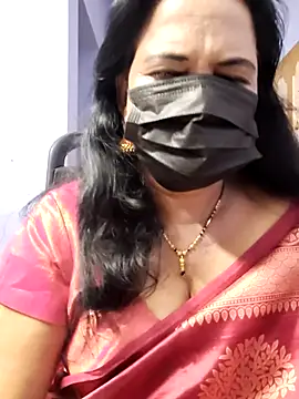 mallu-lover online show from 10-14-25, 12:44