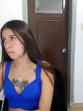 CharlotteSex  online show from 11-04-25, 09:30