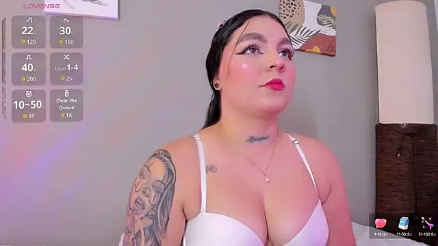 Snapshot of melody_blossom_ chatting on 09-27-25, 05:29 melody blossom  online show from 09-27-25, 05:29