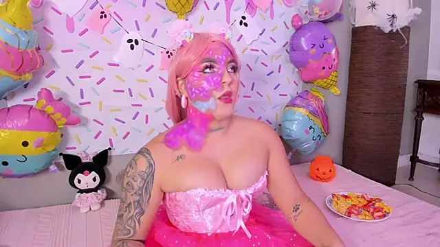 melody blossom  online show from 10-31-25, 09:27