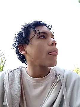 Snapshot of FunJade chatting on 10-09-25, 02:37 FunJade online show from 10-09-25, 02:37