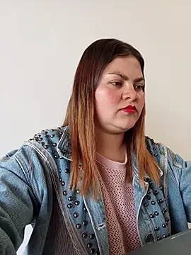 LUCIANA  99 online show from 10-30-25, 02:29